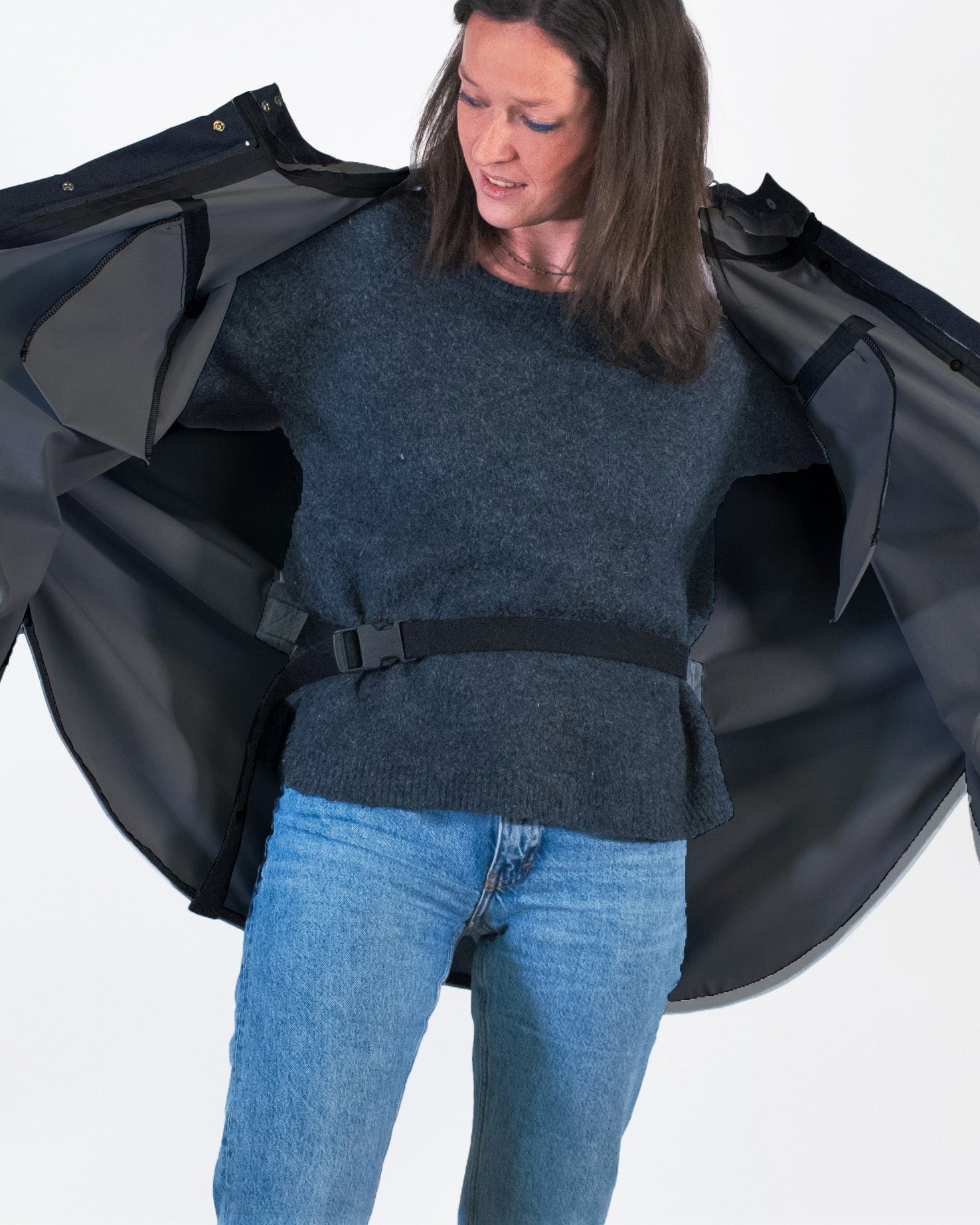 ceinture coupe vent intégrée à la cape de pluie pratique pour les trajets à vélo par tous les temps - euphrosyne
